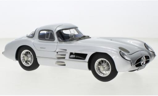 Modelauto Mercedes 300 Coupe SLR Uhlenhaut 1955 1/18 CMC