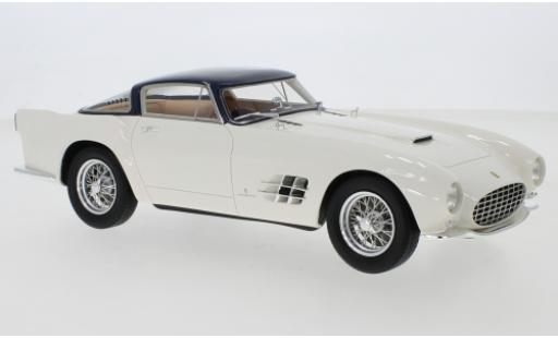 Modelauto Ferrari 375 MM Sedan by Pinin Farina wit/metallic blauw RHD 1955 1/18 CMF