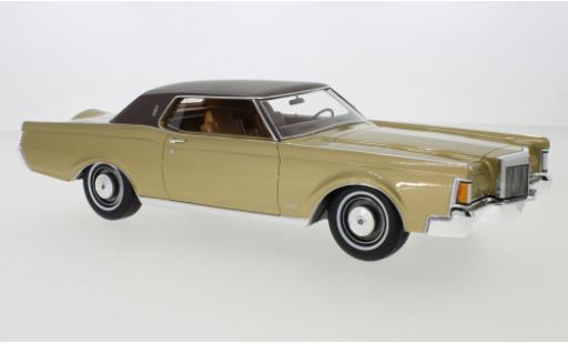 Modelauto Lincoln Continental Base Mark III gold 1970 1/18 CMF