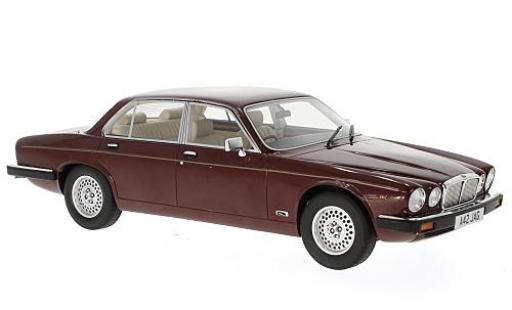 Modelauto Jaguar XJ Series III metallic rood RHD 1983 1/18 Cult Scale Models