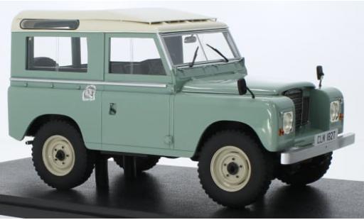 Modelauto Land Rover 88 Series III groen RHD 1978 1/18 Cult Scale Models