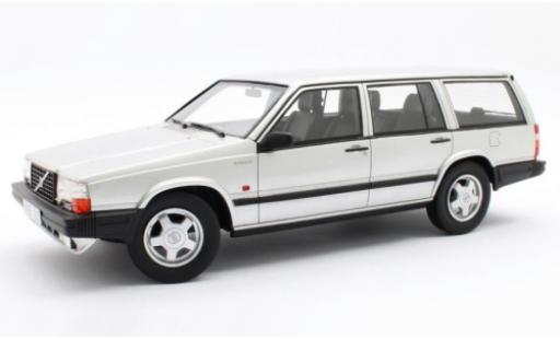 Modelauto Volvo 740 Turbo Estate grijs 1988 1/18 Cult Scale Models