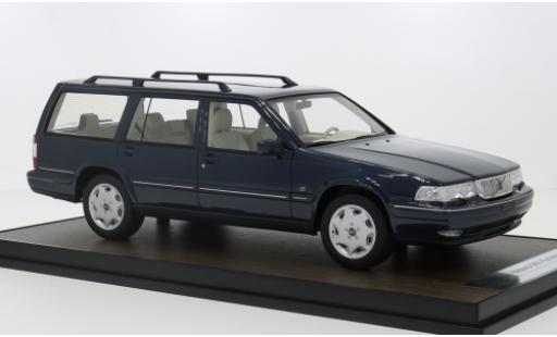 Modelauto Volvo 960 Estate blauw 1/18 DNA Collectibles