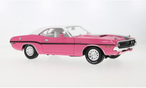 Modelauto Dodge Challenger R/T roze/zwart 1970 1/18 Greenlight
