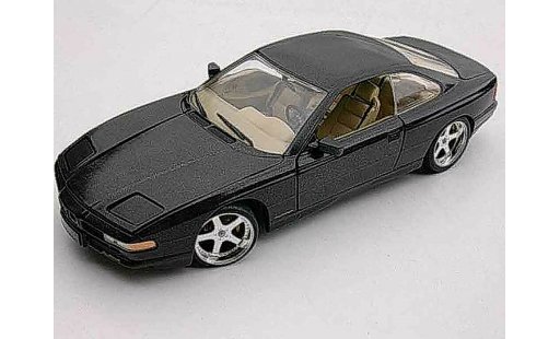 Bmw 850 ci 1/18 Revell e31 zwart (z8 alpina) modelauto