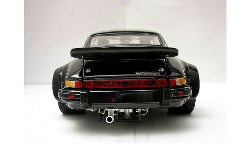 Porsche 934 RSR Turbo 1/18 Exoto zwart modelauto