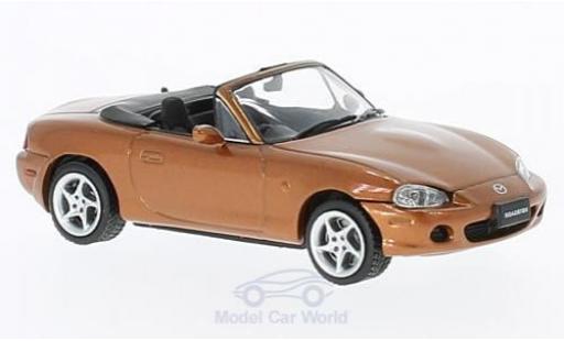 Modelauto Mazda MX-5 Roadster -5 metallic oranje RHD 2001 1/43 First 43 Models