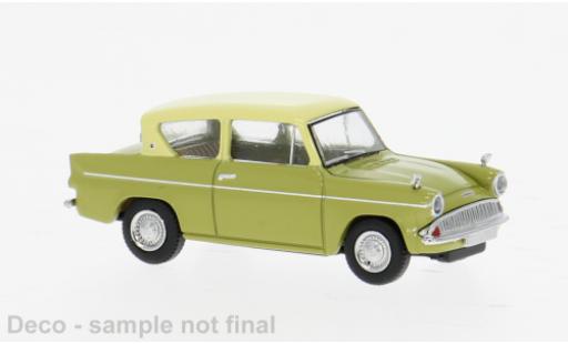 Modelauto Ford Anglia 105E groen/beige 1959 1/87 Brekina