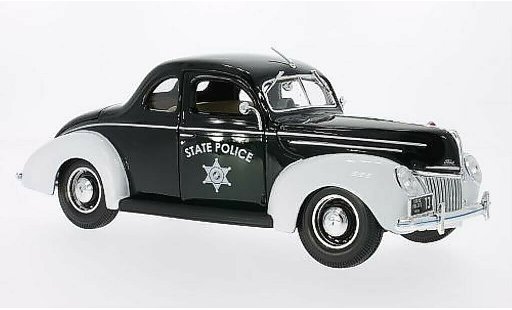 Ford Deluxe Police 1/18 Maisto State Politie zwart/wit 1939 modelauto
