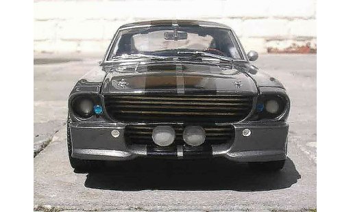 Shelby GT 500 Base 1/18 Shelby Collectibles eleanor replique modelauto