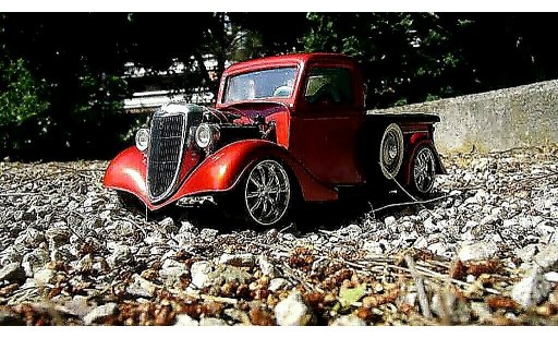Ford 1934 Hot Rod 1/18 Solido rood moteur prepare modelauto