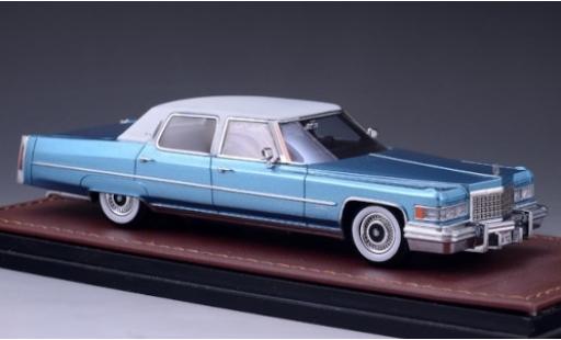 Modelauto Cadillac Fleetwood Brougham metallic blauw/wit 1976 1/43 GLM