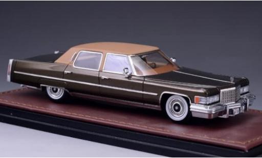 Modelauto Cadillac Fleetwood Brougham metallic bruin/bruin 1976 1/43 GLM