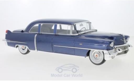 Modelauto Cadillac Fleetwood Series 75 metallic blauw 1956 1/18 GLM