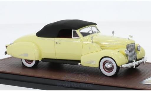 Modelauto Cadillac V16 Convertible Cabriolet Coupe geel 1938 1/43 GLM