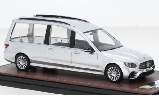 Modelauto Mercedes E Base E-Class Wilcox Hearse d 2022 1/43 GLM