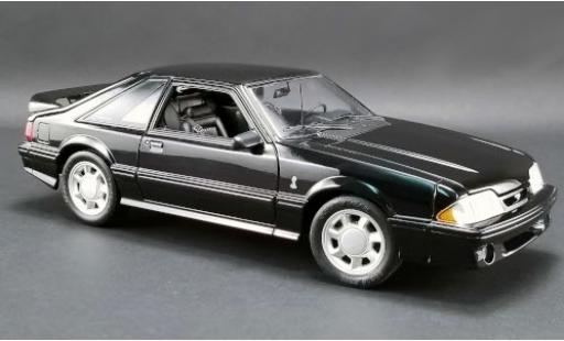Modelauto Ford Mustang Cobra zwart 1993 1/18 GMP