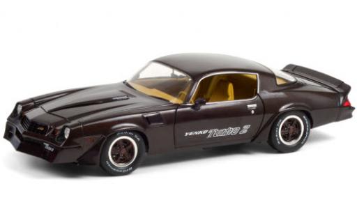 Modelauto Chevrolet Camaro Z28 Yenko Turbo Z metallic bruin/Dekor 1981 1/18 Greenlight