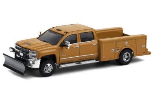 Modelauto Chevrolet Silverado pickup 3500 HD Service Bed oranje 2018 avec Chasse-neige 1/64 Greenlight