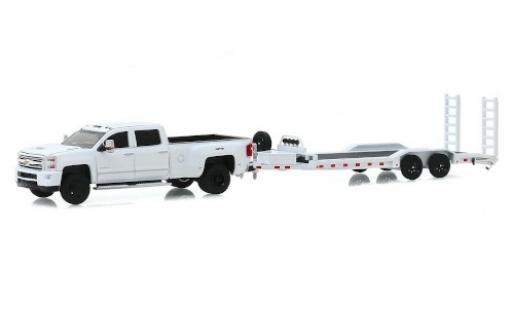 Modelauto Chevrolet Silverado pickup 3500 HD wit 2018 avec Zweiachs-Schwerlastanh&Atilde;&curren;nger 1/64 Greenlight