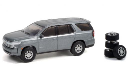 Modelauto Chevrolet Tahoe suv metallic grijs 2021 avec Ersatzr&Atilde;&curren;dern 1/64 Greenlight