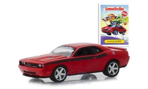 Modelauto Dodge Challenger Coupe rood GarbagePailKids 2012 Clutch Clint 1/64 Greenlight