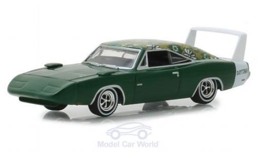 Modelauto Dodge Charger Coupe groen/Dekor 1969 1/64 Greenlight