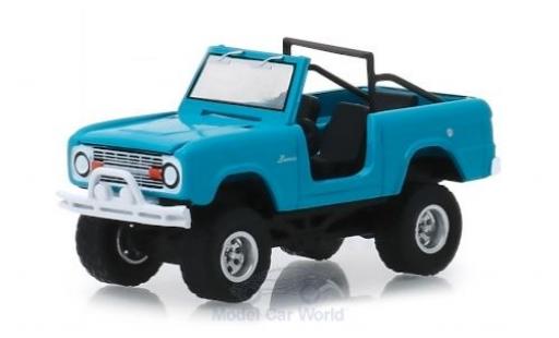 Modelauto Ford Bronco Wagon blauw 1967 1/64 Greenlight