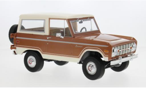 Modelauto Ford Bronco Wagon Ranger bronze/beige 1973 1/18 Greenlight