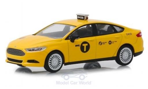 Modelauto Ford Fusion Taxi NYC 2013 1/43 Greenlight