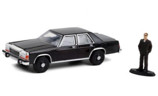 Modelauto Ford LTD Crown Victoria zwart 1987 avec figurine 1/64 Greenlight