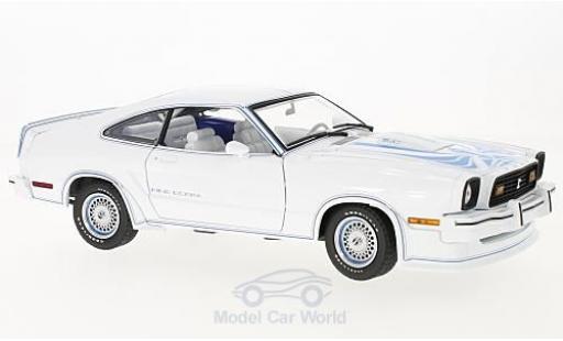 Modelauto Ford Mustang King Cobra II wit/blauw Film 1978 1/18 Greenlight