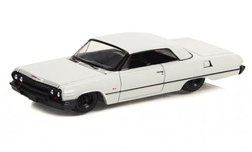 Modelauto Chevrolet Impala lowrider wit 1963 1/64 Greenlight