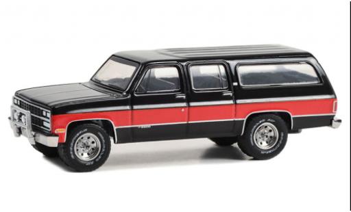 Modelauto Chevrolet Suburban suv zwart/rood 1990 1/64 Greenlight