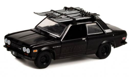 Modelauto Datsun 510 Sedan zwart 1971 1/64 Greenlight