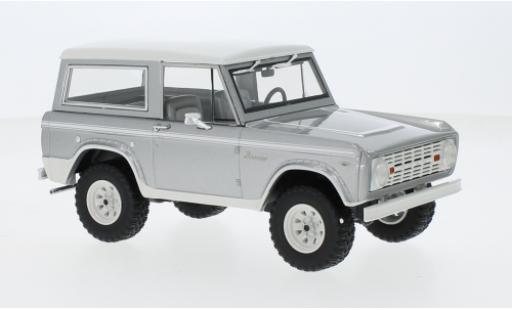 Modelauto Ford Bronco Wagon d Counting Cars 1967 1/24 Greenlight