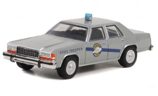 Modelauto Ford LTD Crown Victoria grijs Rain Man 1983 1/64 Greenlight