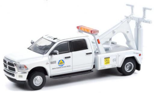 Modelauto RAM 3 Dually 500 Wrecker L.A. County Metro Freeway Service Patrol 2018 1/64 Greenlight
