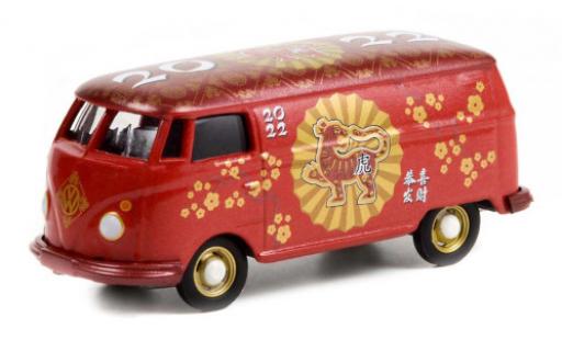 Modelauto Volkswagen T1 Base Bestelwagen Year Of The Tiger 2022 1/64 Greenlight