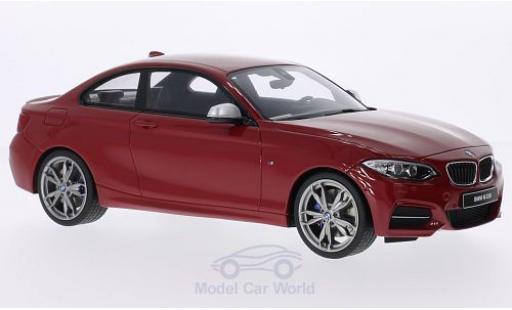 Modelauto Bmw M235 coupe 35i (F22) metallic rood T&Atilde;&frac14;ren en Hauben gesloten 1/18 GT Spirit