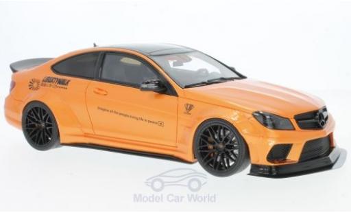 Modelauto Mercedes Classe C AMG C63 LB Works metallic oranje 2017 1/18 GT Spirit