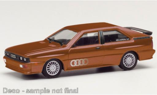 Modelauto Audi Quattro coupe metallic bruin 1/87 Herpa