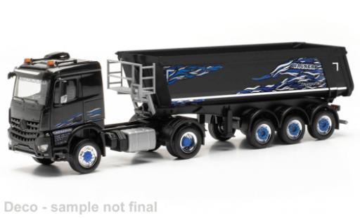 Modelauto Mercedes CLA Classicspace Arocs Classicspace 4x4 Wagner 1/87 Herpa