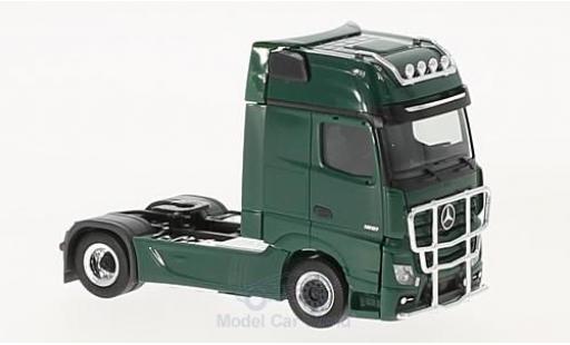 Modelauto Mercedes Actros Gigaspace Zugmaschine groen 2011 met Lampenb&Atilde;&frac14;gel & Rammschutz 1/87 Herpa