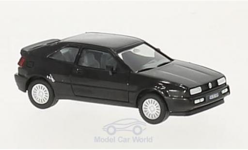 Modelauto Volkswagen Corrado Base zwart H-Edition 1/87 Herpa