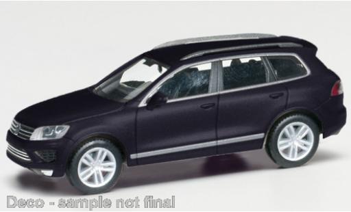 Modelauto Volkswagen Touareg Base metallic zwart 1/87 Herpa