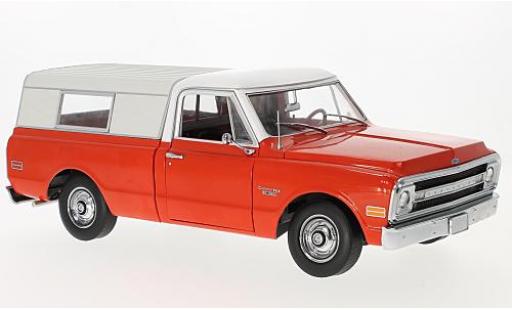 Modelauto Chevrolet C-10 Pickup Pick Up rood/wit 1970 with Camper S 1/18 Highway 61