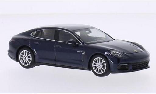 Modelauto Porsche Panamera 4S Diesel metallic blauw 2016 1/43 Herpa
