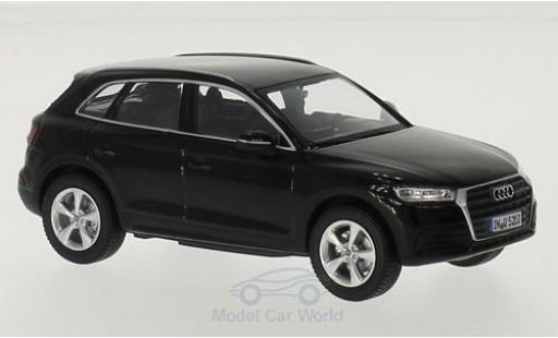 Modelauto Audi Q5 suv zwart 2016 1/43 iScale