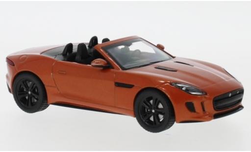 Modelauto Jaguar F-Type V8 S metallic oranje 1/43 IXO